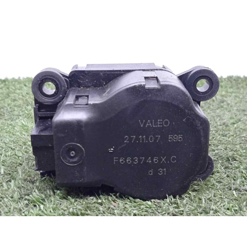 Recambio de motor trampilla calefaccion para peugeot 207 cc 1.6 16v referencia OEM IAM F663746XC  