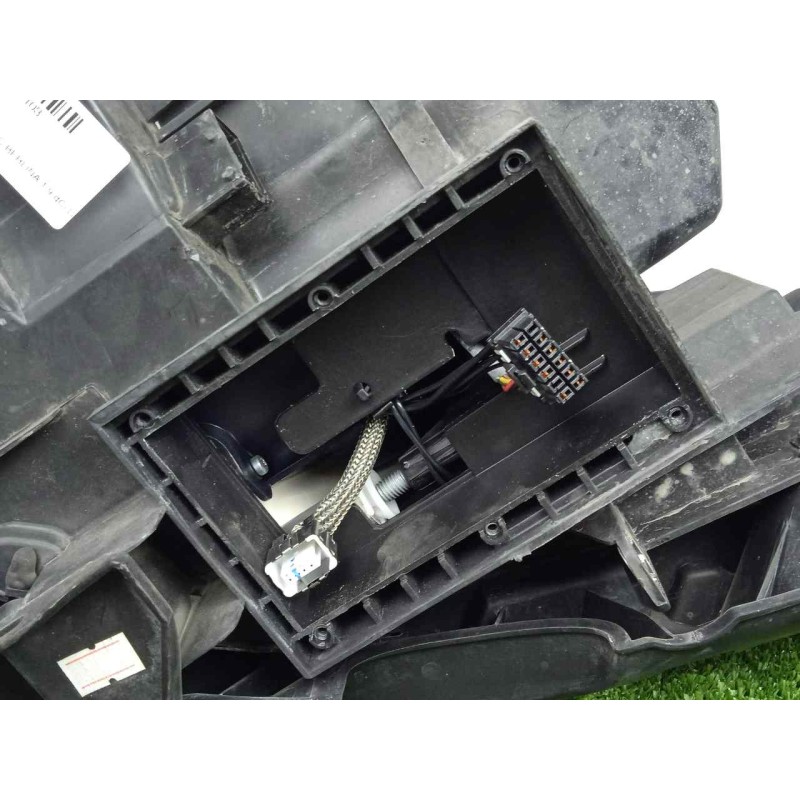 Recambio de faro derecho para renault megane ii classic berlina 1.9 dci diesel referencia OEM IAM 89307040 06-08 XENON