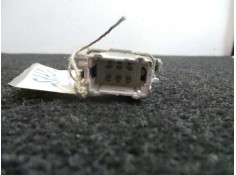 Recambio de mando elevalunas trasero izquierdo para renault megane ii berlina 5p 1.5 dci diesel referencia OEM IAM  VALEO  2