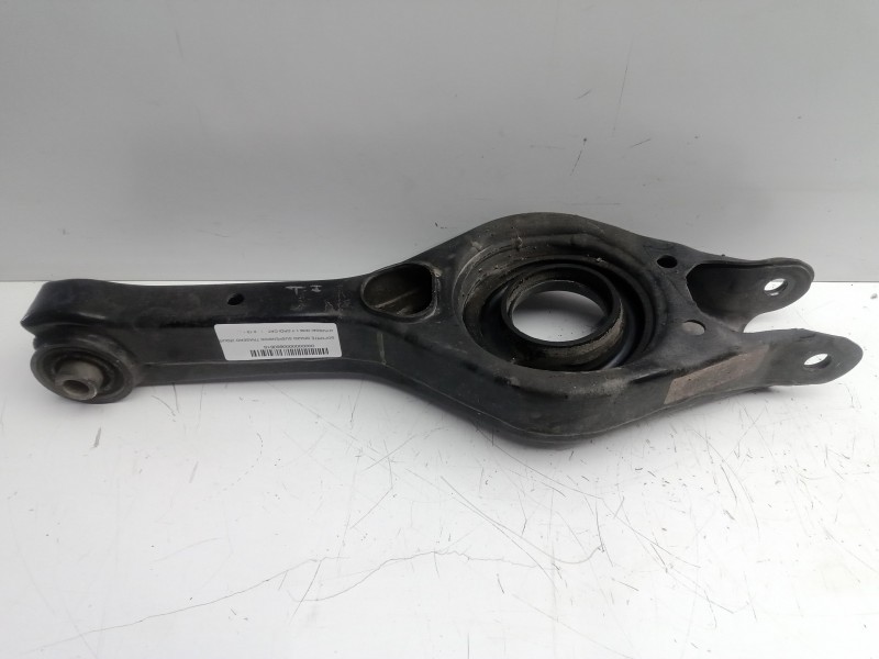 Recambio de soporte brazo suspension trasero izquierdo para hyundai ix35 1.7 crdi cat referencia OEM IAM   