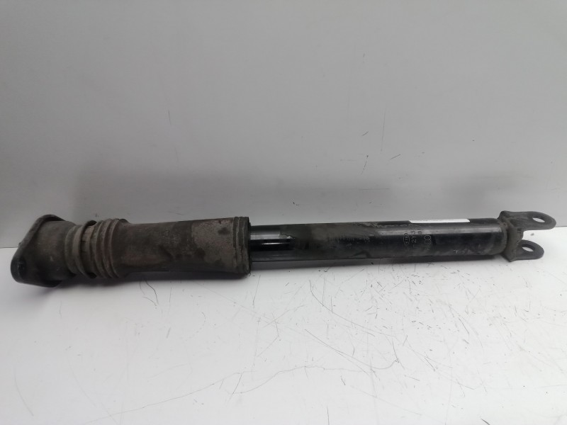 Recambio de amortiguador trasero izquierdo para hyundai ix35 1.7 crdi cat referencia OEM IAM   