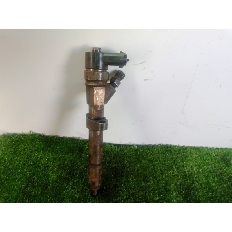 Recambio de inyector para renault espace iv (jk0) 2.2 dci turbodiesel referencia OEM IAM 8200084534-0445110084  