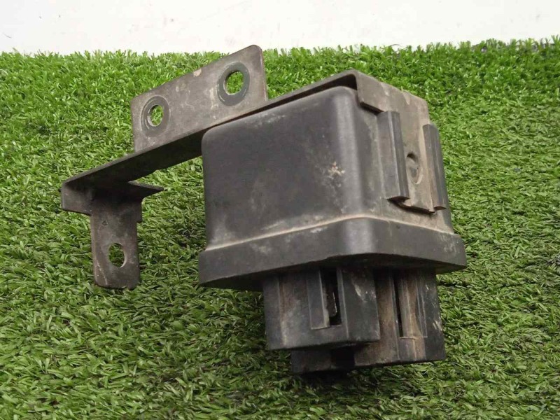 Recambio de caja precalentamiento para nissan terrano/terrano.ii (r20) 2.7 turbodiesel referencia OEM IAM 25230G2400  