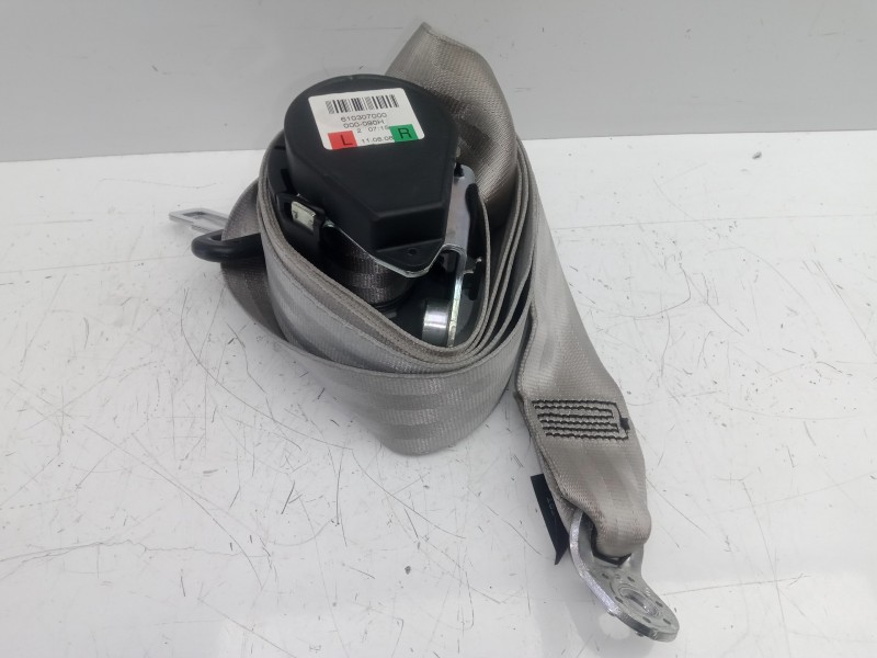 Recambio de cinturon seguridad trasero central para audi a4 ber. (b8) 1.8 16v tfsi referencia OEM IAM 610307000  