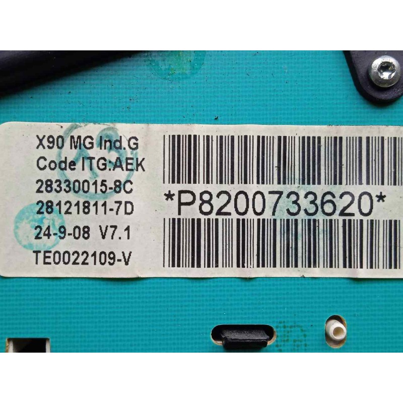 Recambio de cuadro instrumentos para dacia sandero 1.4 cat referencia OEM IAM 8200733620  