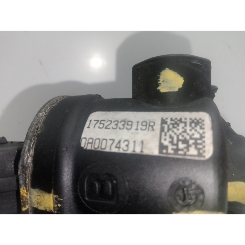 Recambio de inyector para dacia lodgy 1.6 cat referencia OEM IAM 175233919R-0A0074311-110R000057-67R010233  