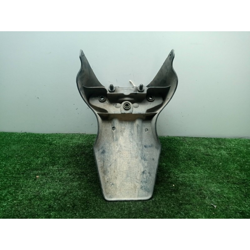 Recambio de paso rueda para bmw f 650 referencia OEM IAM 46622346010 E169 - ST PORTAMATRICULA TRASERO