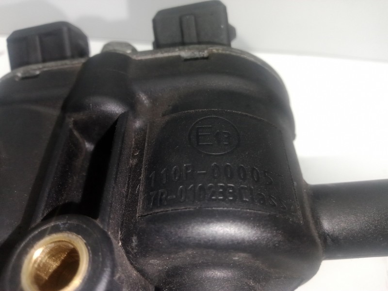 Recambio de inyector para dacia lodgy 1.6 cat referencia OEM IAM 110R000057-67R010233  