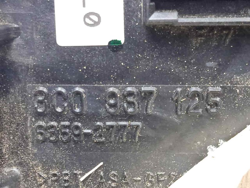 Recambio de caja reles / fusibles para volkswagen passat berlina (3c2) 2.0 tdi referencia OEM IAM 3C0937125  