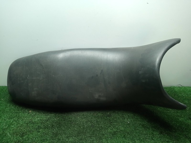 Recambio de asiento para bmw f 650 referencia OEM IAM  E169 - ST ASIENTO