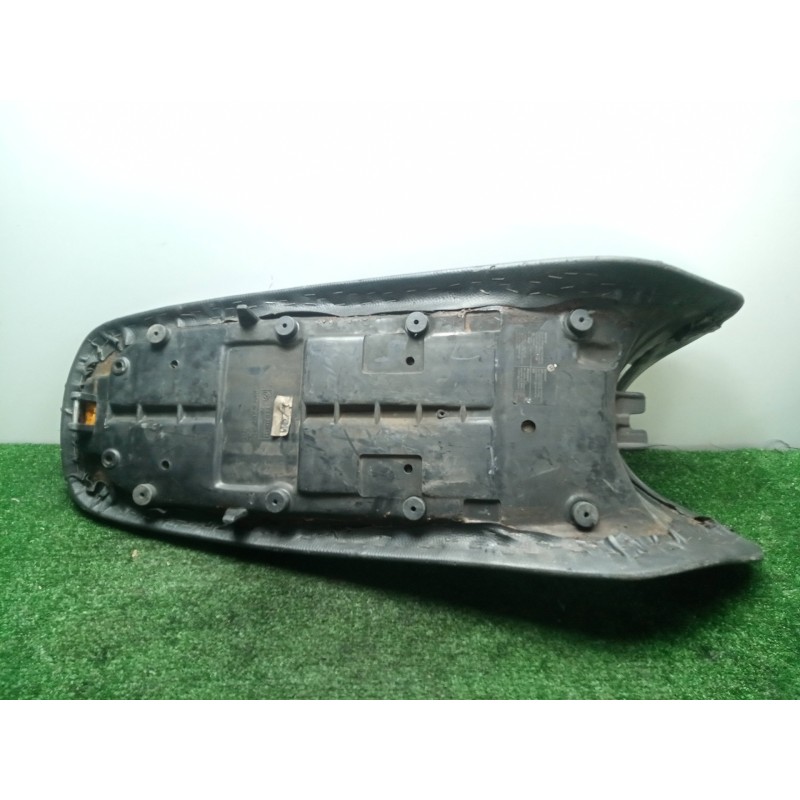 Recambio de asiento para bmw f 650 referencia OEM IAM  E169 - ST ASIENTO