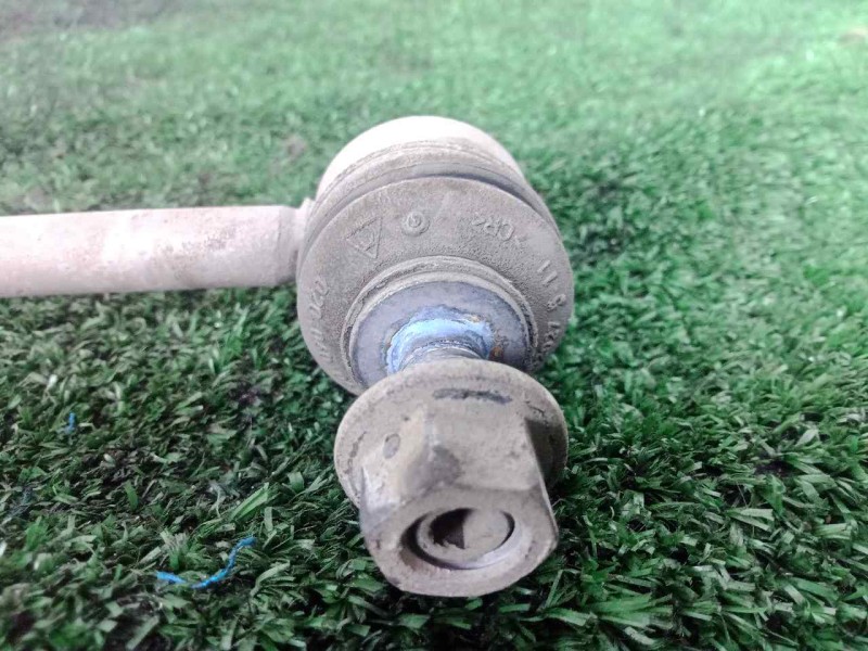 Recambio de bieleta estabilizadora delantera derecha para land rover evoque 2.2 td4 cat referencia OEM IAM BJ323B438AB  