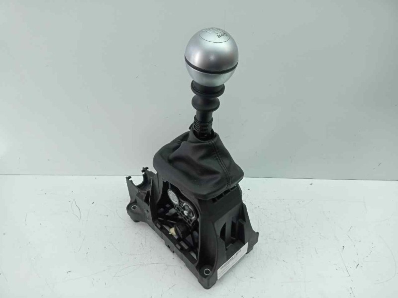 Recambio de palanca cambio para jeep renegade 1.0 t-gdi cat referencia OEM IAM P6UT52SLUAA MANUAL 6 VELOCIDADES