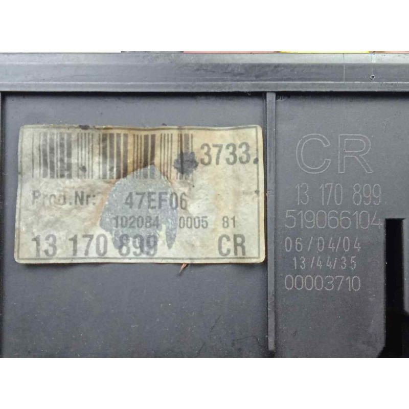 Recambio de caja reles / fusibles para opel vectra c berlina 1.9 cdti referencia OEM IAM 13170899-5190066104  