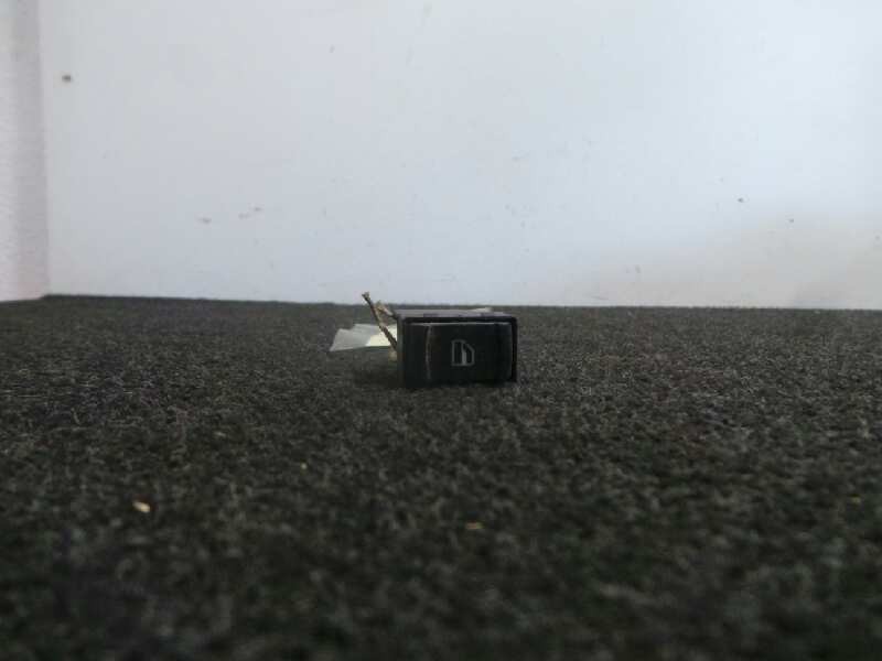 Recambio de mando elevalunas delantero derecho para volkswagen passat berlina (3b2) 1.9 tdi referencia OEM IAM   