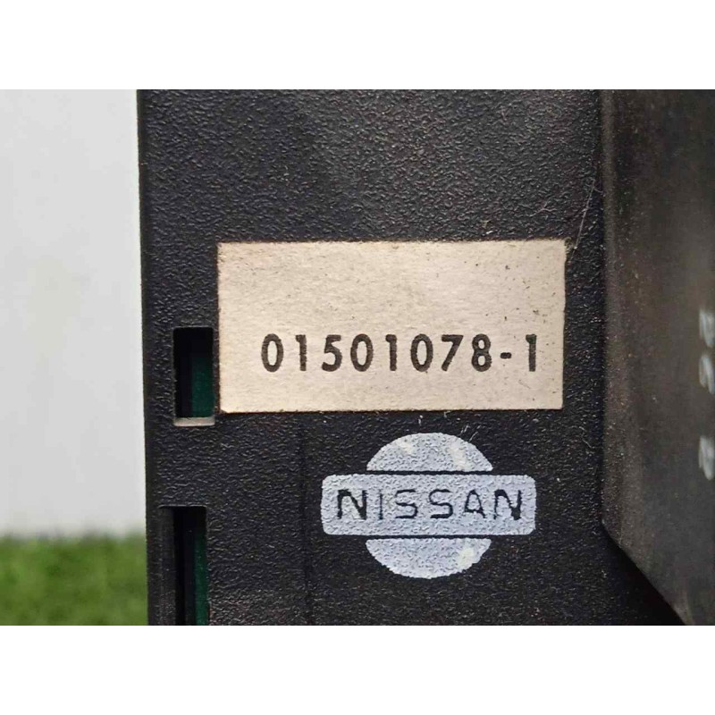 Recambio de caja reles / fusibles para nissan l - 60.095 3.9 diesel referencia OEM IAM 015010781  