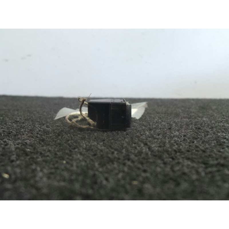 Recambio de mando elevalunas delantero derecho para volkswagen passat berlina (3b2) 1.9 tdi referencia OEM IAM   