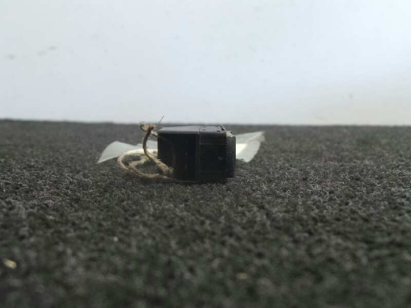 Recambio de mando elevalunas delantero derecho para volkswagen passat berlina (3b2) 1.9 tdi referencia OEM IAM   