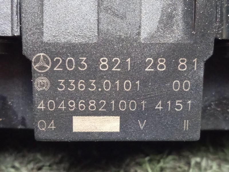 Recambio de warning para mercedes-benz clase c (w203) berlina 2.2 cdi cat referencia OEM IAM 2038212881-33630101  