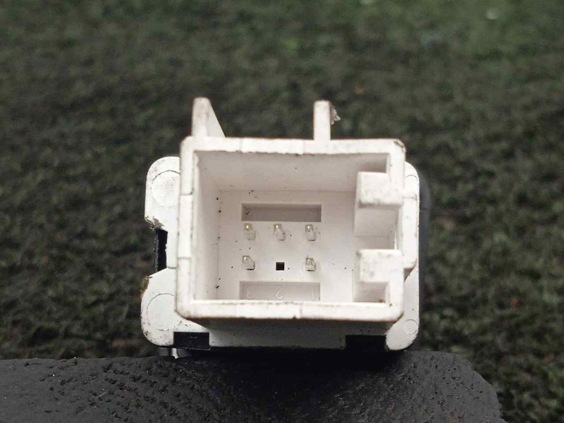 Recambio de mando esp para volkswagen passat berlina (3c2) 2.0 tdi referencia OEM IAM 3C0927117 5.PINES 