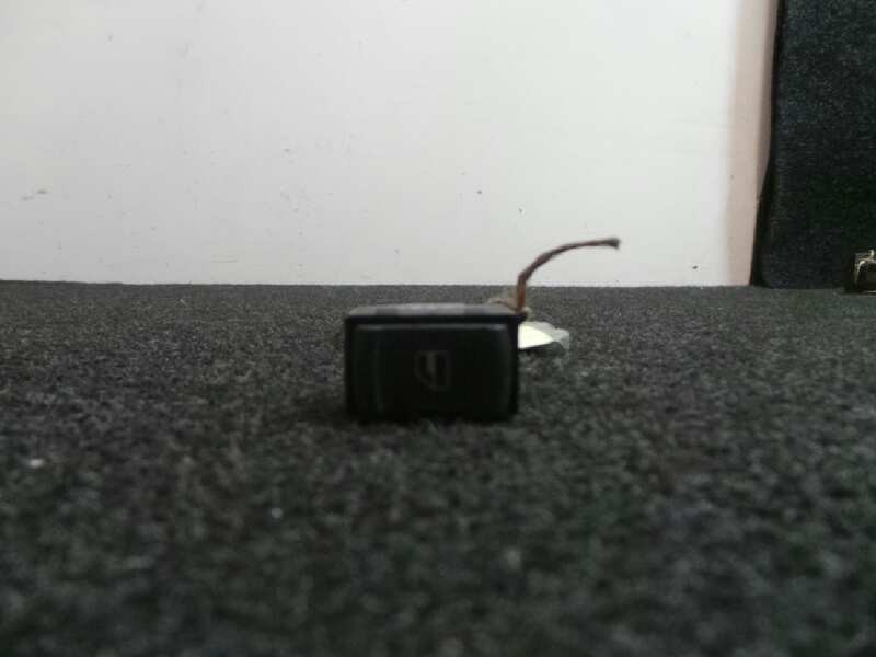 Recambio de mando elevalunas trasero derecho para volkswagen passat berlina (3b2) 1.9 tdi referencia OEM IAM   