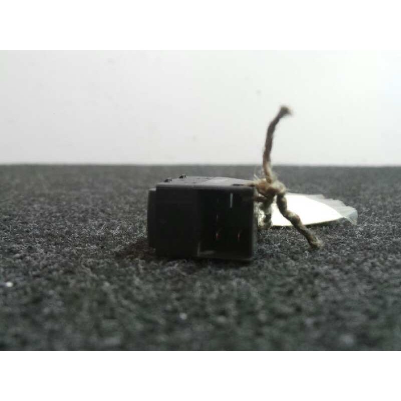 Recambio de mando elevalunas trasero derecho para volkswagen passat berlina (3b2) 1.9 tdi referencia OEM IAM   