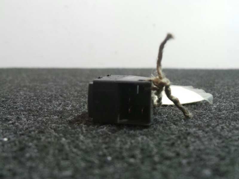 Recambio de mando elevalunas trasero derecho para volkswagen passat berlina (3b2) 1.9 tdi referencia OEM IAM   