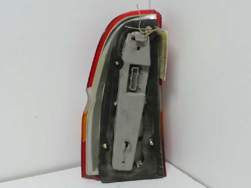 Recambio de piloto trasero derecho para ford escort berl./turnier referencia OEM IAM   RANCHERA