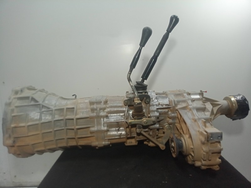 Recambio de caja cambios para nissan pick-up (d22) 2.5 turbodiesel referencia OEM IAM  5.VELOCIDADES MANUAL