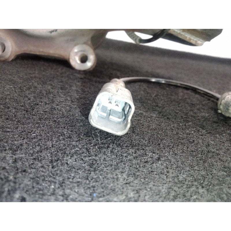 Recambio de mangueta delantera izquierda para peugeot 308 1.6 hdi fap referencia OEM IAM   