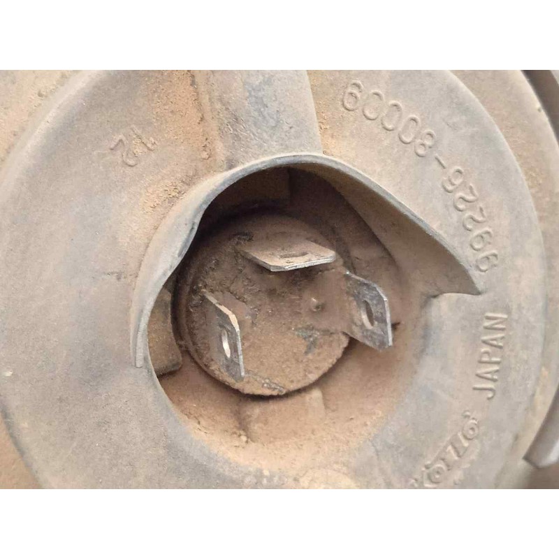 Recambio de faro derecho para nissan pick-up (d22) 2.5 turbodiesel referencia OEM IAM SINREFERENCIA 97-01 