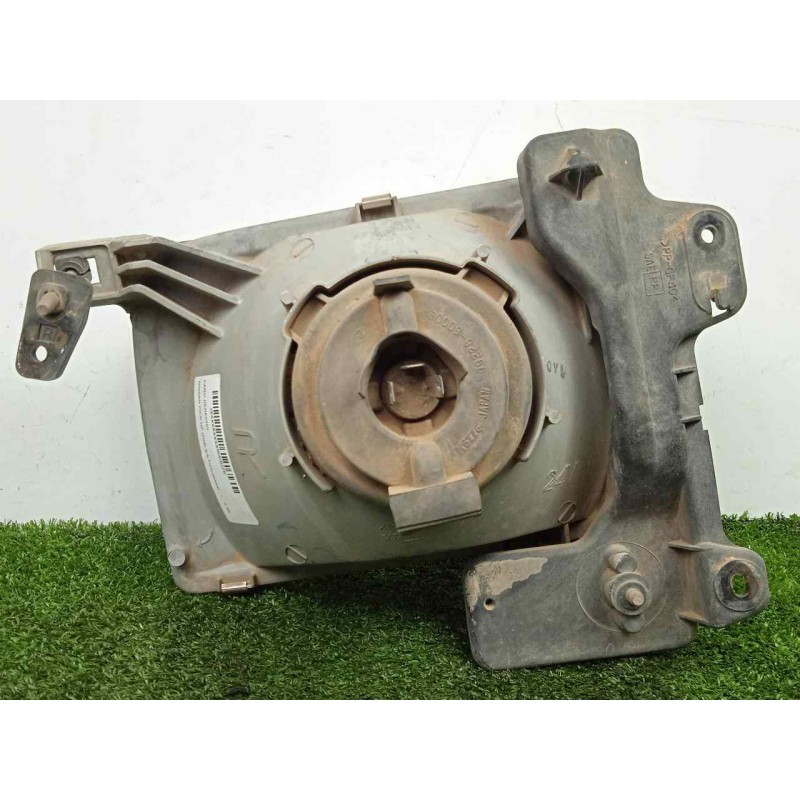 Recambio de faro derecho para nissan pick-up (d22) 2.5 turbodiesel referencia OEM IAM SINREFERENCIA 97-01 