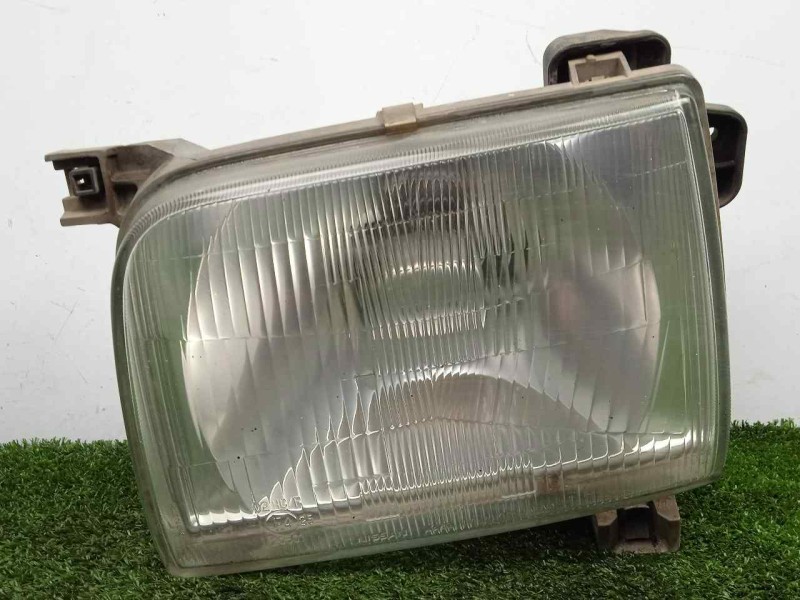 Recambio de faro izquierdo para nissan pick-up (d22) 2.5 turbodiesel referencia OEM IAM SINREFERENCIA 97-01 