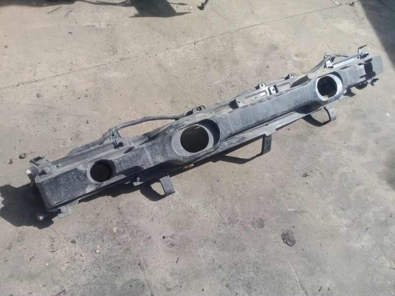 Recambio de refuerzo paragolpes trasero para hyundai ix35 1.7 crdi cat referencia OEM IAM   