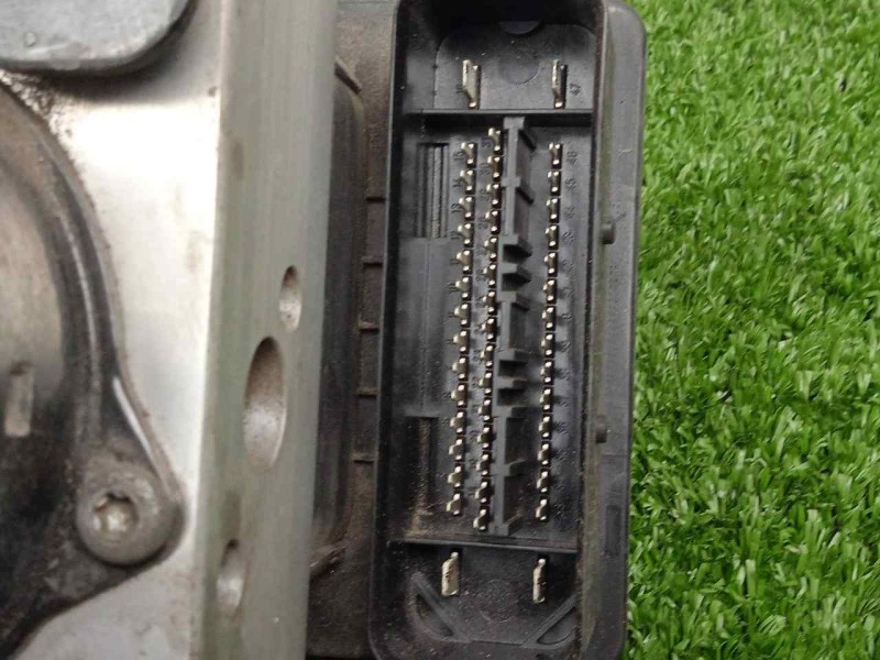Recambio de abs para ssangyong rexton 2.9 turbodiesel cat referencia OEM IAM 06210903343-00007771E0-4891008100-06210200534 ATE 