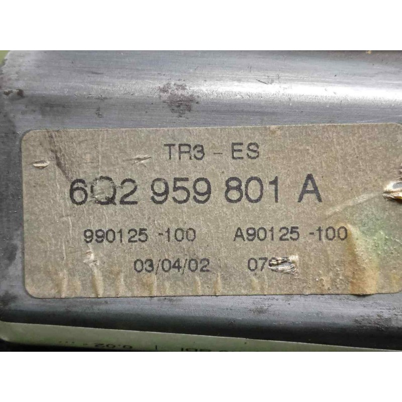 Recambio de motor elevalunas delantero derecho para seat ibiza (6l1) 1.9 sdi referencia OEM IAM 6Q2959801A  