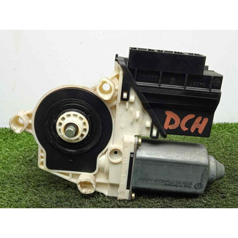 Recambio de motor elevalunas delantero derecho para seat ibiza (6l1) 1.9 sdi referencia OEM IAM 6Q2959801A  