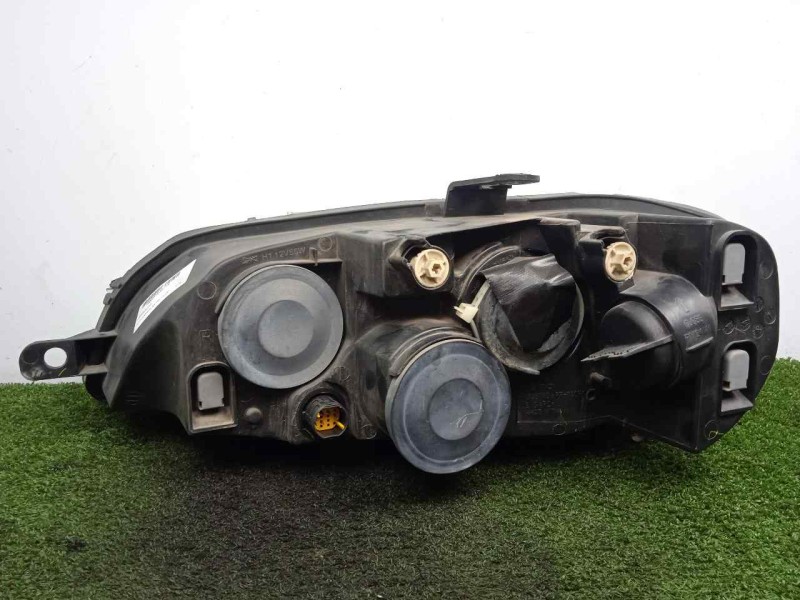 Recambio de faro derecho para fiat punto berlina (188) 1.2 cat referencia OEM IAM SINREFERENCIA 03-05 