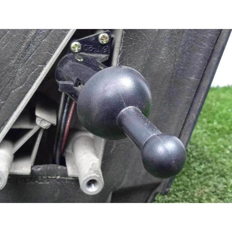 Recambio de retrovisor derecho para daewoo kalos 1.4 cat referencia OEM IAM  MANUAL NEGRO