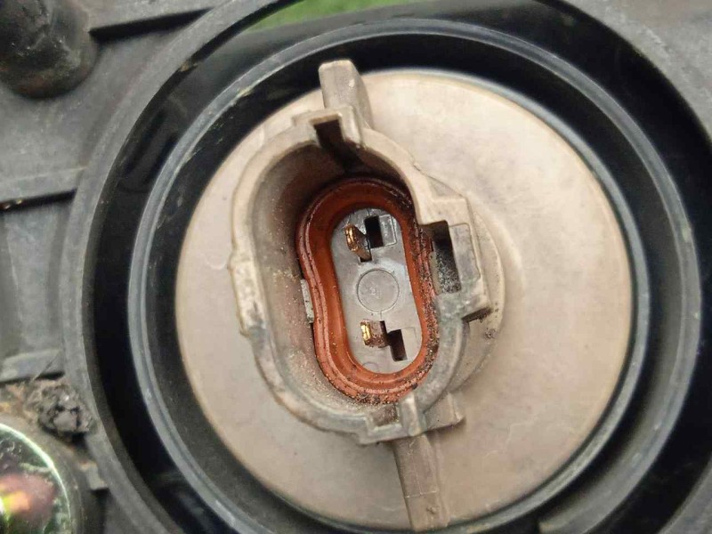 Recambio de faro antiniebla izquierdo para ssangyong rexton 2.9 turbodiesel cat referencia OEM IAM  03/06 