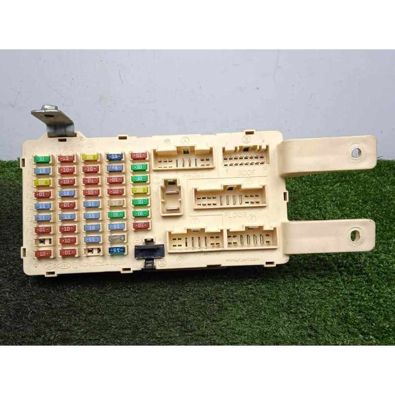 Recambio de caja reles / fusibles para hyundai santa fe (bm) 2.2 crdi cat referencia OEM IAM 919502B210-919502B21010  