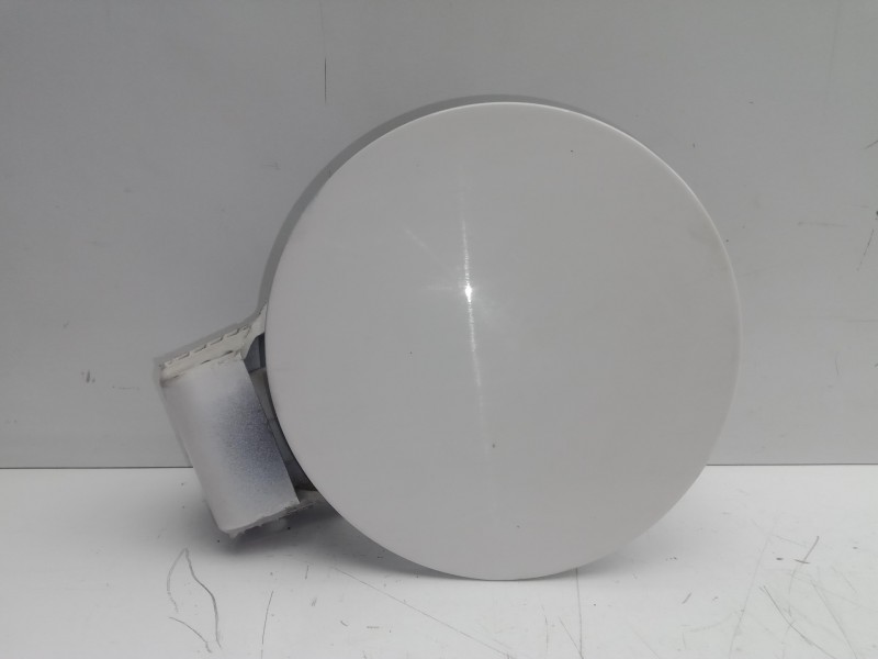 Recambio de tapa exterior combustible para hyundai ix35 1.7 crdi cat referencia OEM IAM 695102S000  BLANCO