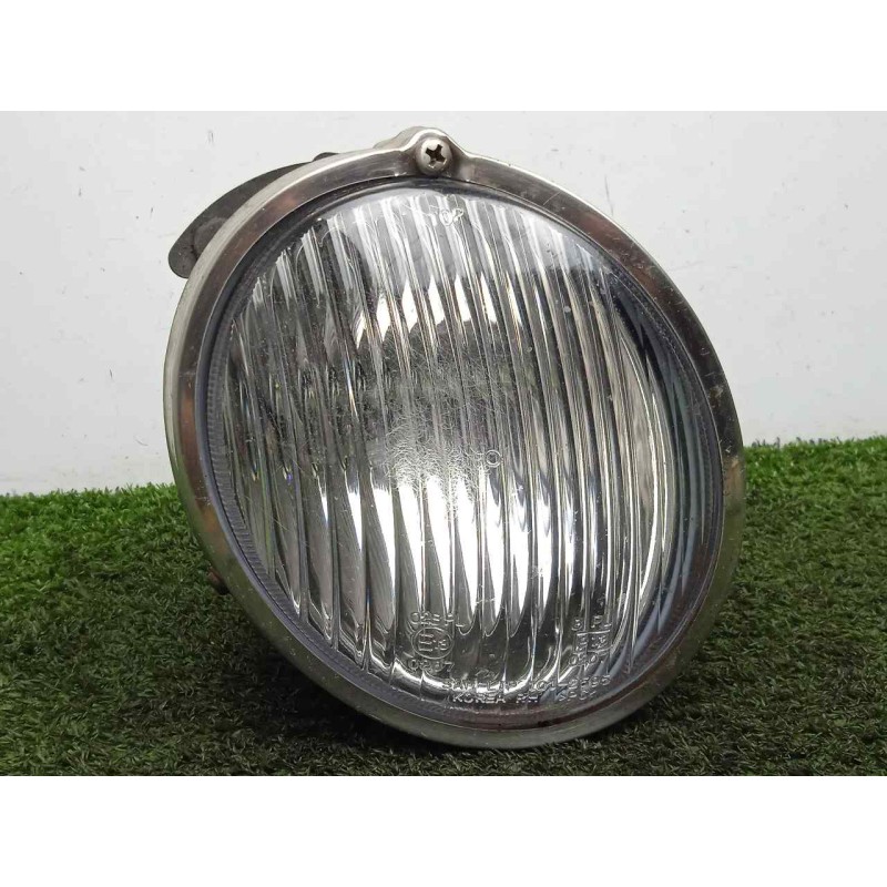Recambio de faro antiniebla derecho para hyundai h 1 2.5 turbodiesel referencia OEM IAM SINREFERENCIA H1. MODELO RAYADO