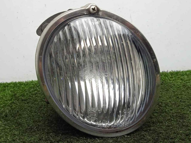 Recambio de faro antiniebla derecho para hyundai h 1 2.5 turbodiesel referencia OEM IAM SINREFERENCIA H1. MODELO RAYADO