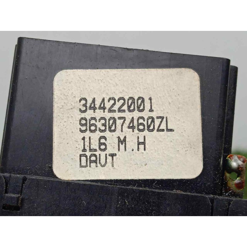 Recambio de mando luces para peugeot 206 berlina 1.4 referencia OEM IAM 96307460ZL-34422001  