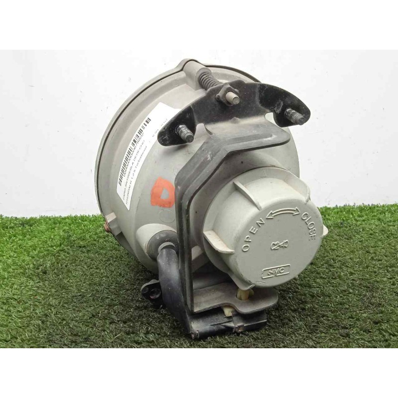 Recambio de faro antiniebla derecho para hyundai h 1 2.5 turbodiesel referencia OEM IAM SINREFERENCIA H1. MODELO RAYADO