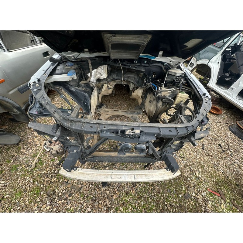 Recambio de travesaño inferior para audi q7 (4l) 3.0 v6 24v tdi referencia OEM IAM   