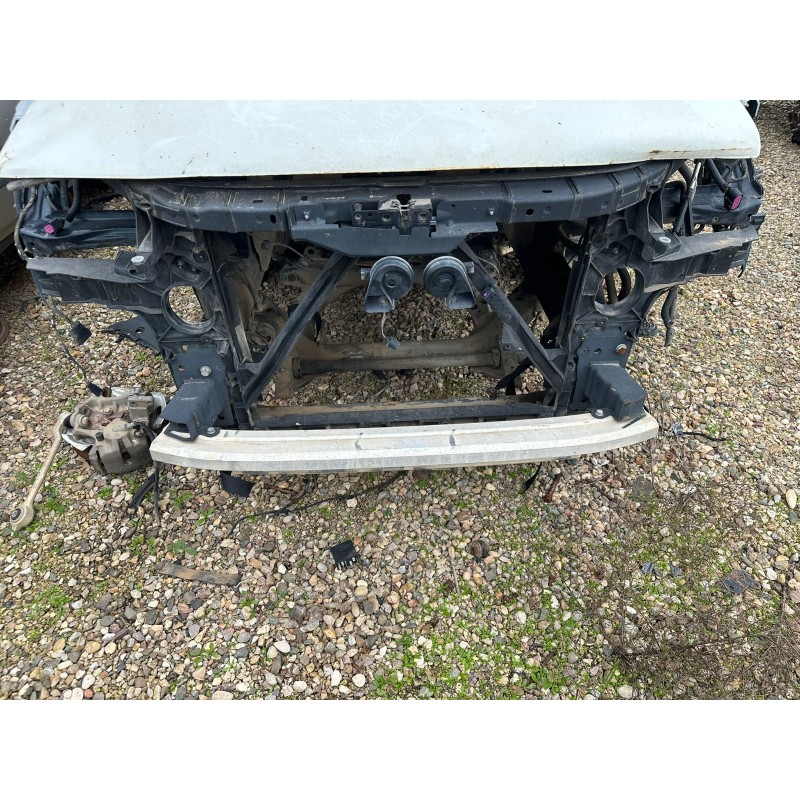 Recambio de travesaño inferior para audi q7 (4l) 3.0 v6 24v tdi referencia OEM IAM   