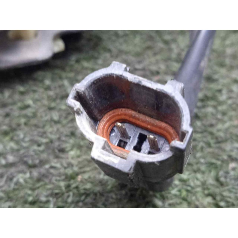 Recambio de faro antiniebla izquierdo para hyundai h 1 2.5 turbodiesel referencia OEM IAM SINREFERENCIA H1. MODELO RAYADO