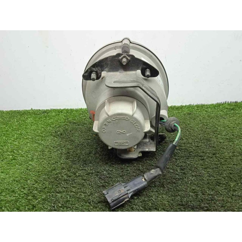 Recambio de faro antiniebla izquierdo para hyundai h 1 2.5 turbodiesel referencia OEM IAM SINREFERENCIA H1. MODELO RAYADO